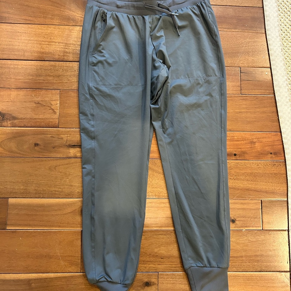 Zella Gray Jogger Sweatpants Elastic Waistband Tapered Fit